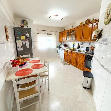 Superhost Spacious Double Near Lisbon And Beaches * Corroios