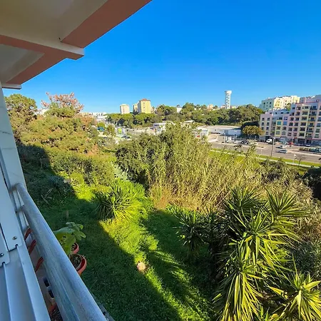 Superhost Spacious Double Near Lisbon And Beaches Corroios