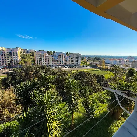 Δωμάτια σε οικογενειακή κατοικία Superhost Spacious Double Near Lisbon And Beaches *
