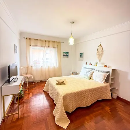 Superhost Spacious Double Near Lisbon And Beaches * Corroios