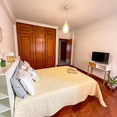 Δωμάτια σε οικογενειακή κατοικία Superhost Spacious Double Near Lisbon And Beaches Corroios
